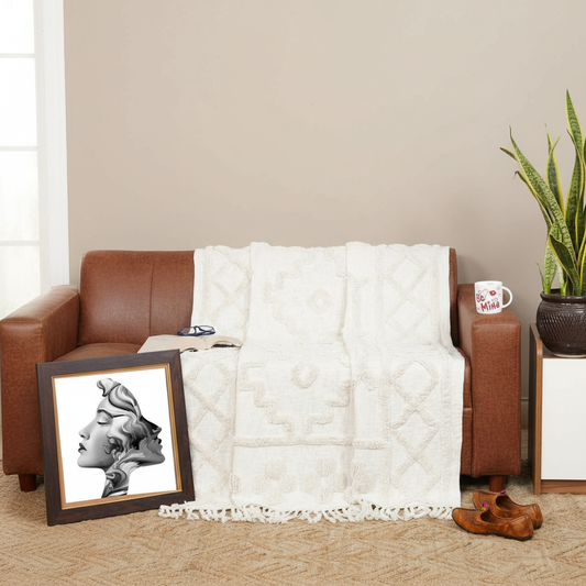 Tufted Sofa Throw with Tassels – White